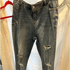 Medium wash jeans. Very soft. 32 inch inseam.